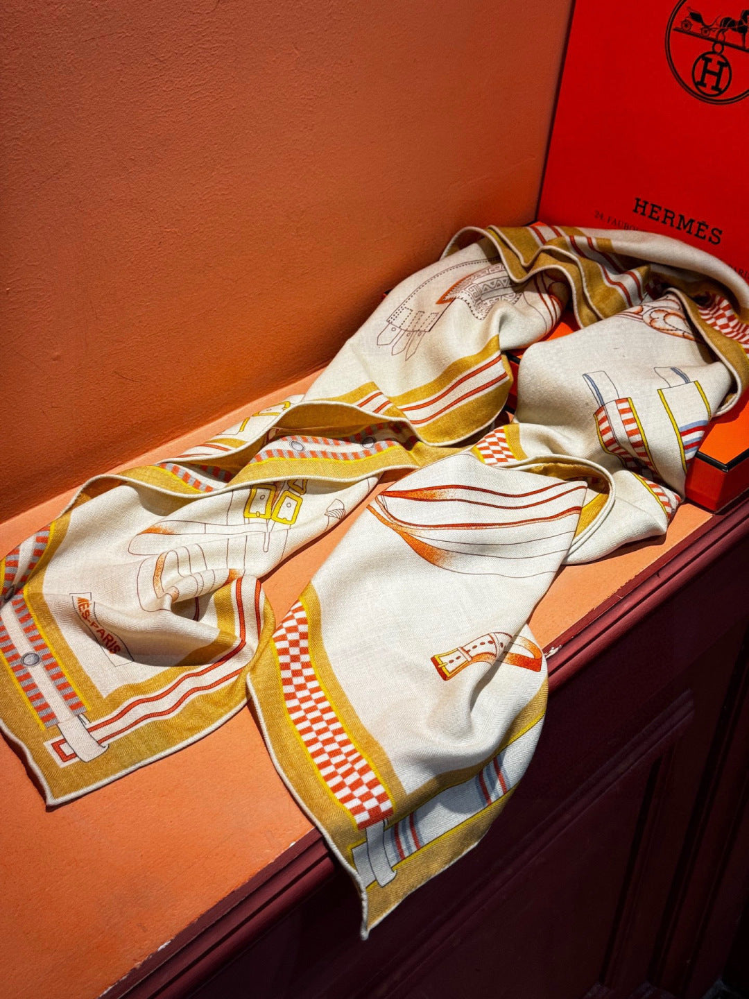 HERMES HERMES 25S SCARF 140 IN SILK CASERE 989481