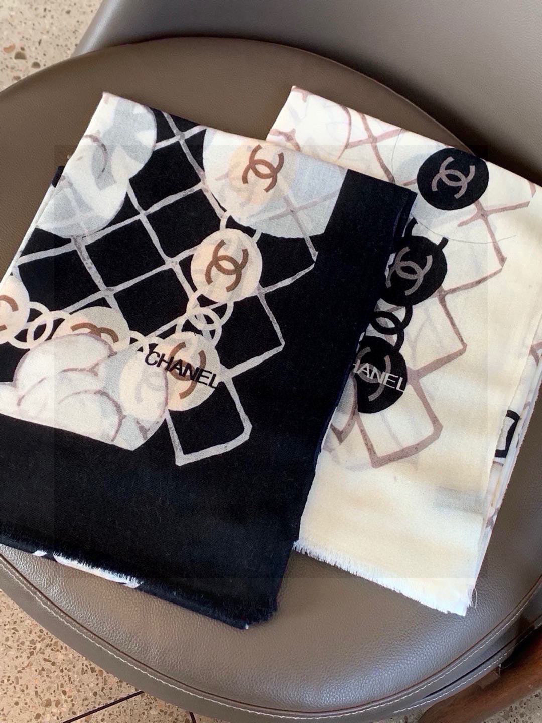HERMES HERMES 25S SCARF 200 IN SILK 724722