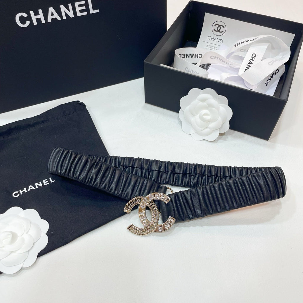 CHANEL DOUBLE 30MM STRETCH BELT IN BLACK CALFSKIN WITH GOLD CHAIN BUCKLE CRYSTAL DETAIL