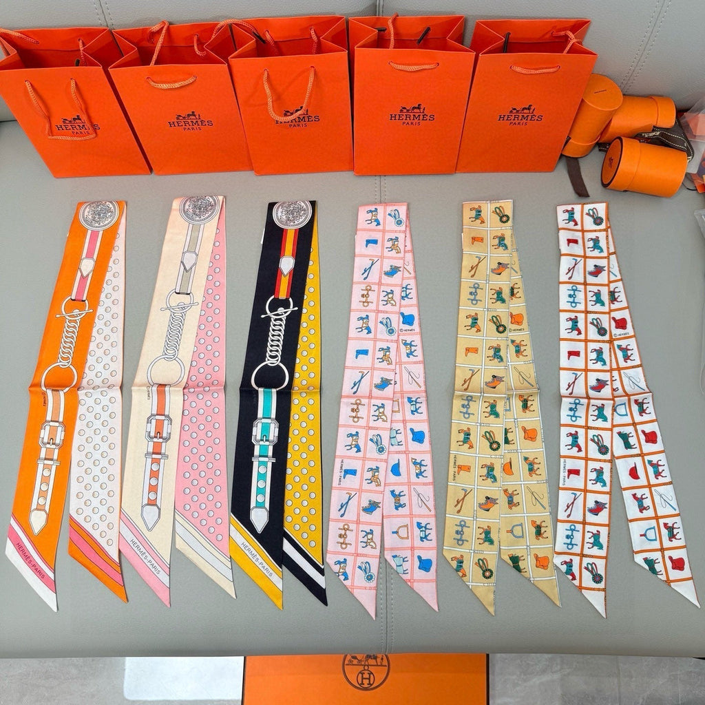 HERMES HERMES 25S SCARF 86 IN SILK 853136