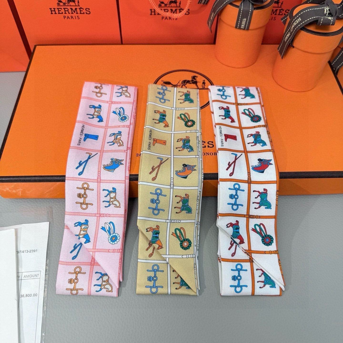 HERMES HERMES 25S SCARF 86 IN SILK 853138