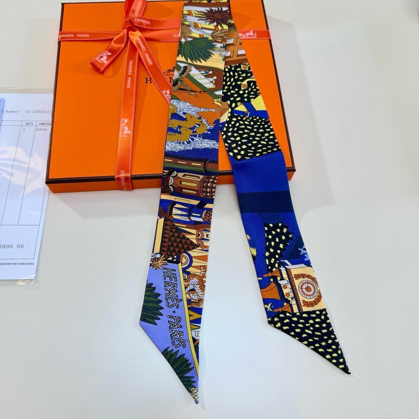 HERMES HERMES 25S NECKERCHIEF 86 IN SILK 989359