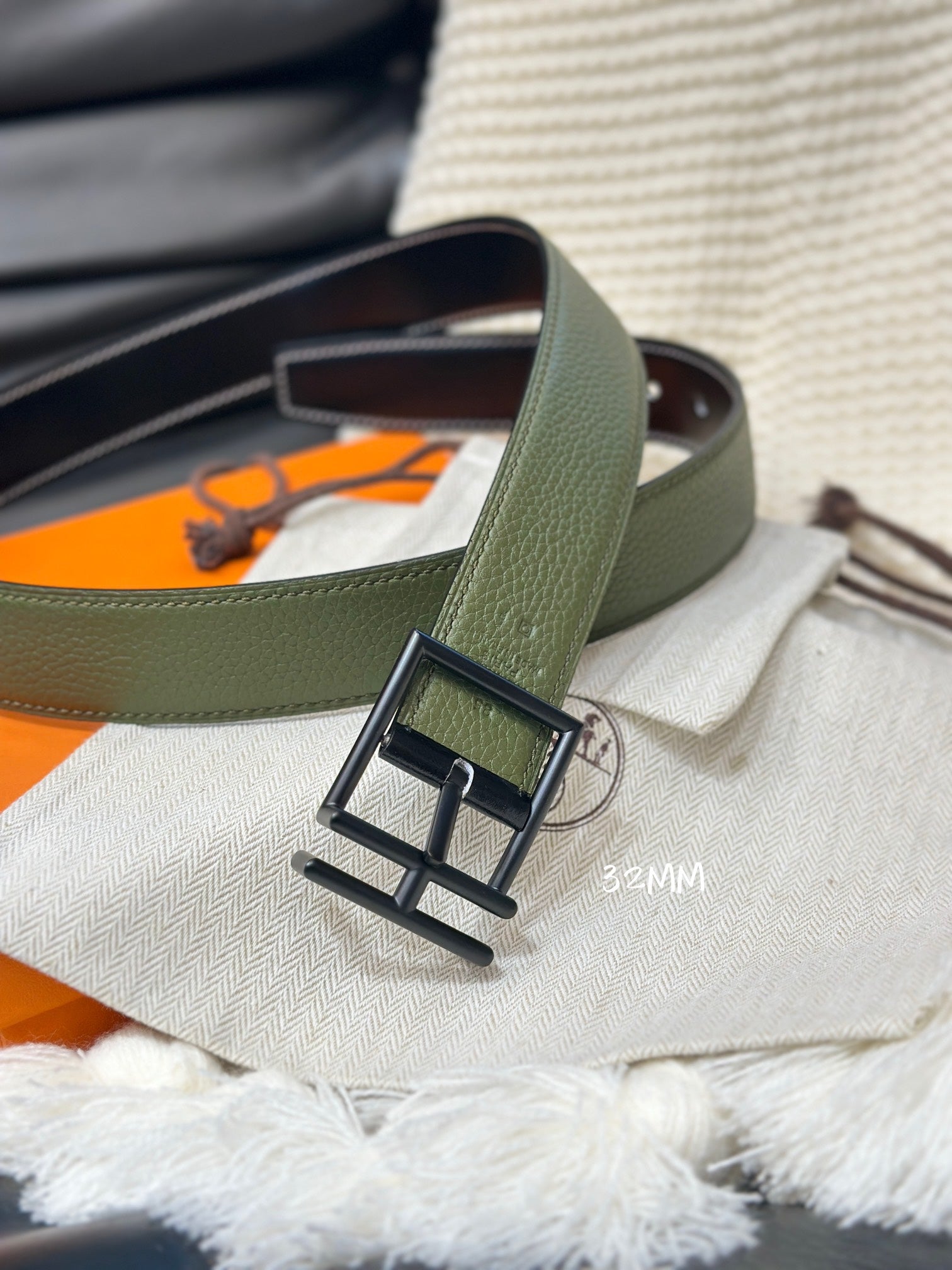 HERMES NATHAN REVERSIBLE BELT 32MM OLIVE GREEN AND BLACK LEATHER BLACK HARDWARE