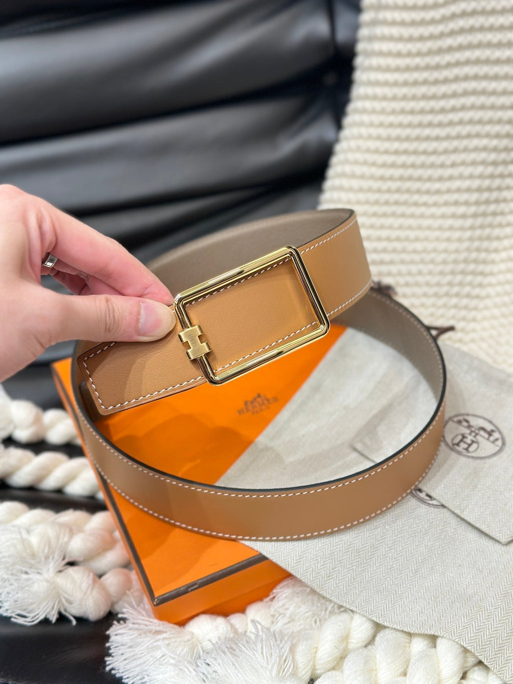 HERMES TUBE H BELT GOLD BUCKLE & REVERSIBLE HONEY ORANGE LEATHER STRAP 38MM
