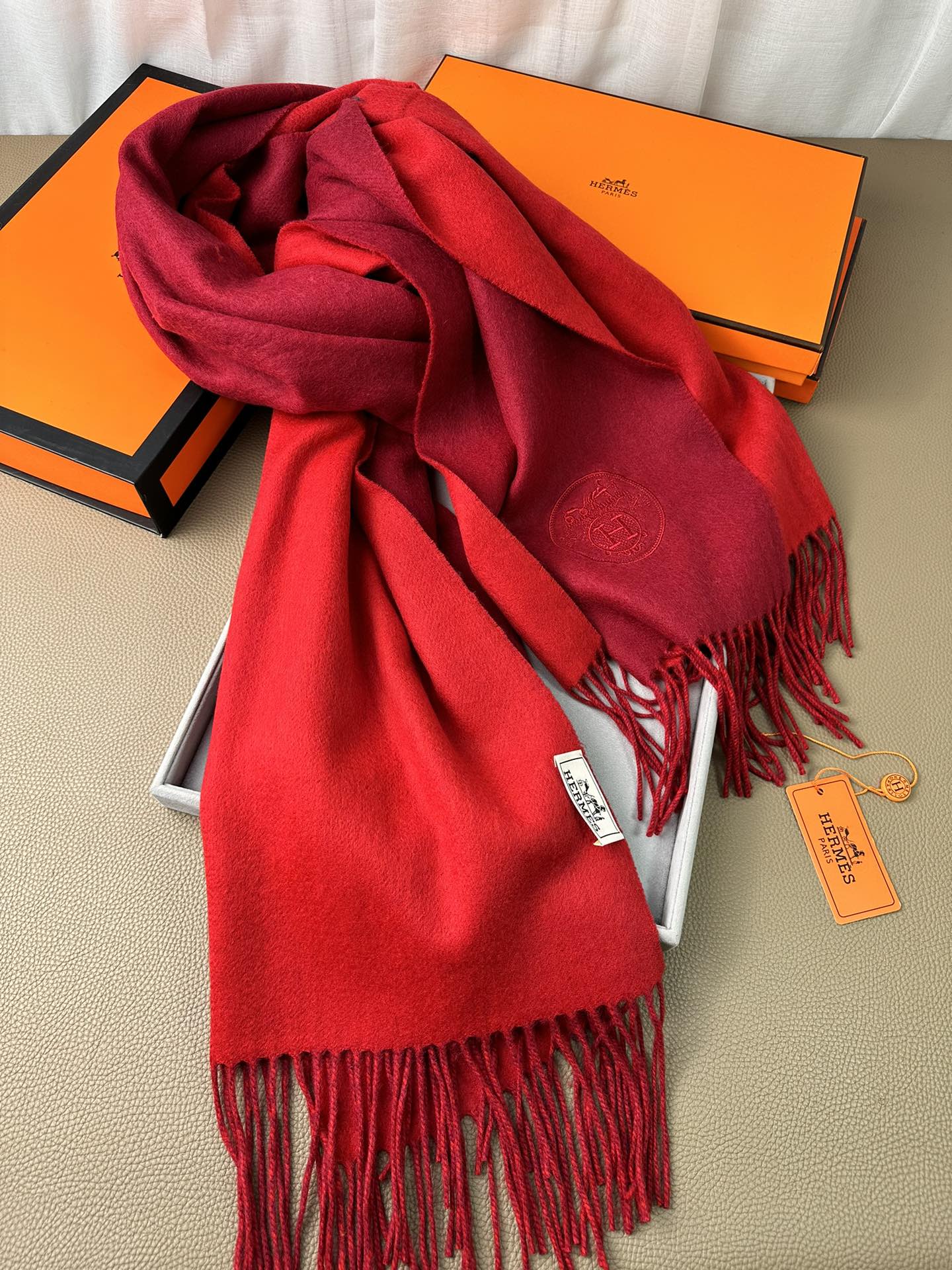 HERMES DOUBLE-FACE SCARF 200 CM IN CRIMSON RED CASERE