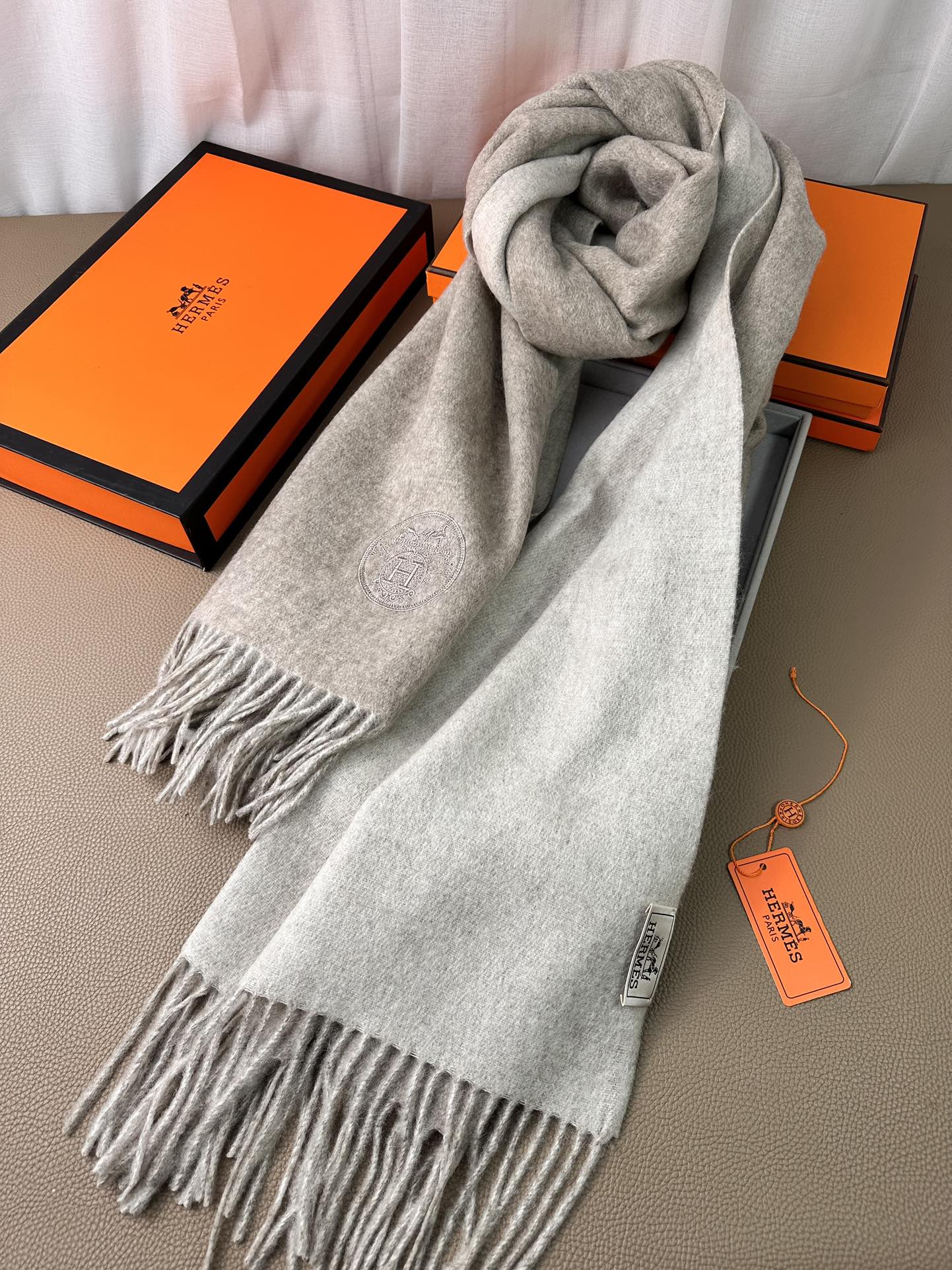 HERMES DOUBLE-FACE SCARF 200 CM IN GREY CASERE