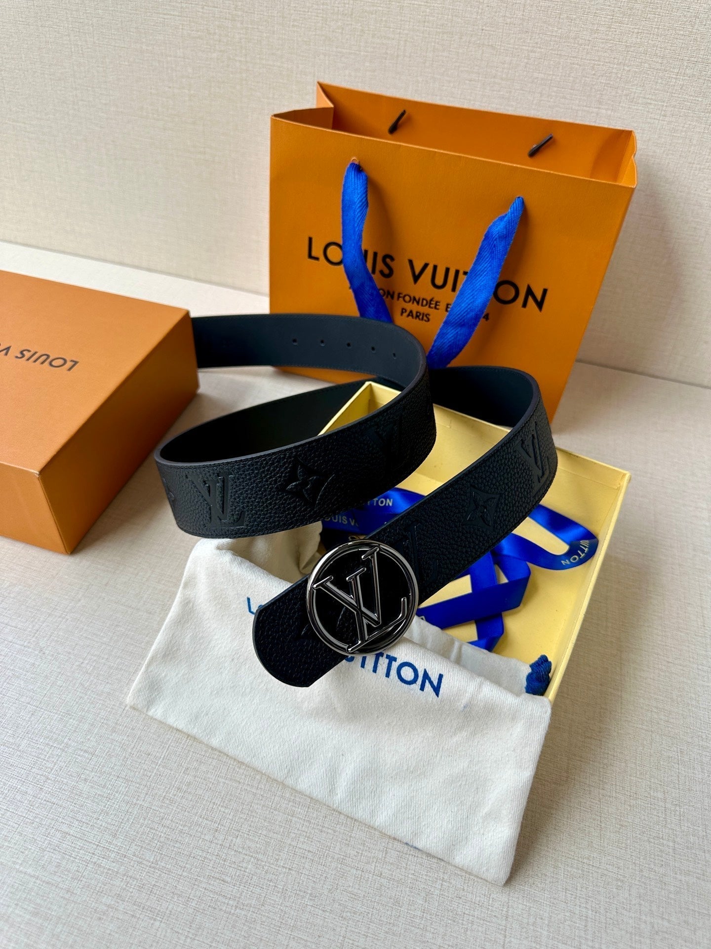 LOUIS VUITTON LV 25S BELT 40 MM IN BLACK CALFSKIN WITH SILVER HARDWARE 593263