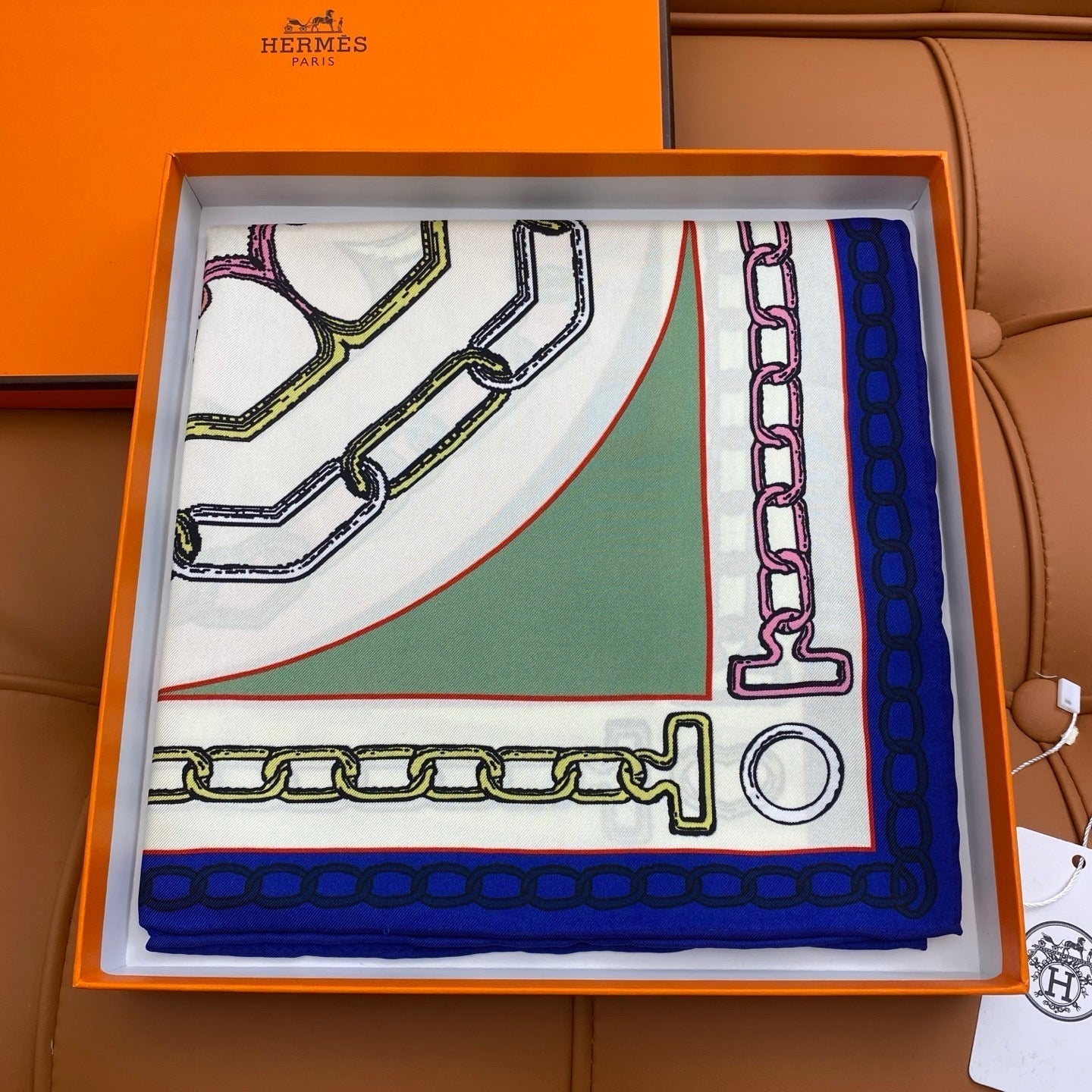 HERMES HERMES 25S SCARF 90 IN SILK 703667