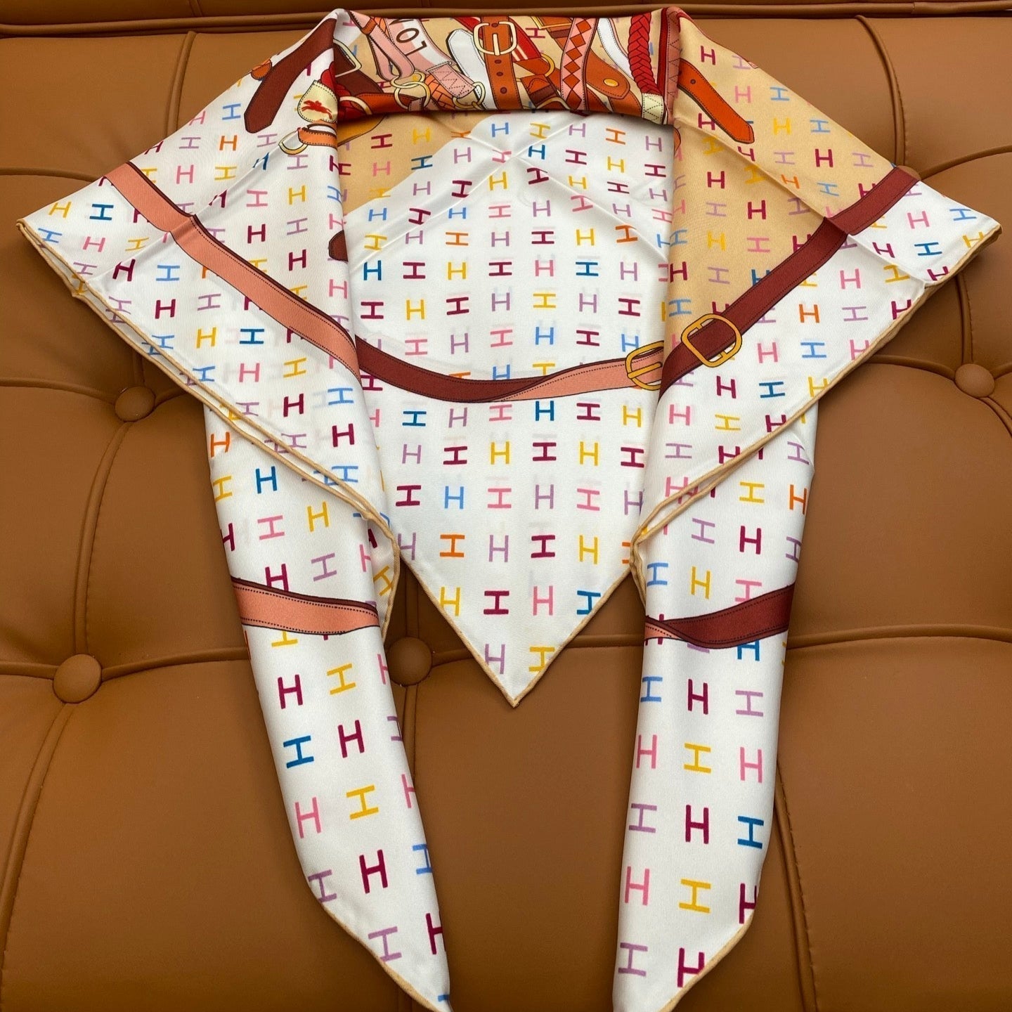 HERMES HERMES 25S SCARF 90 IN SILK 703680