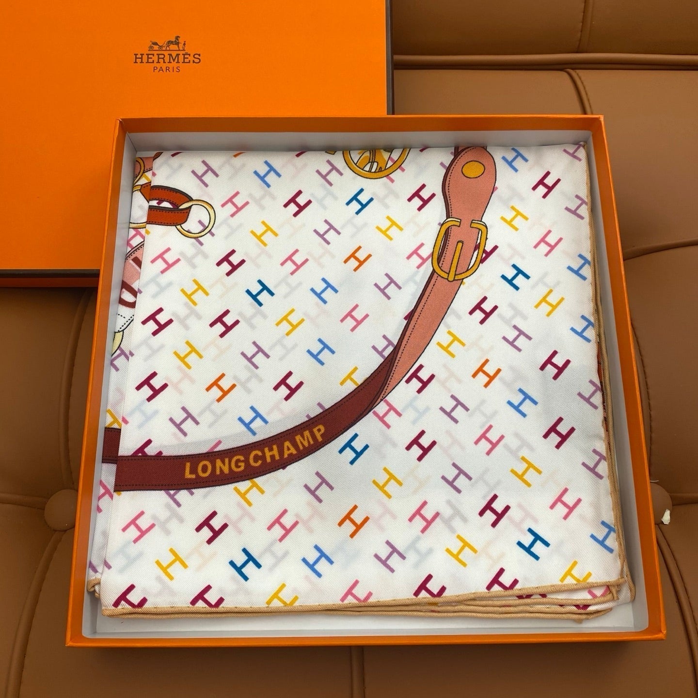 HERMES HERMES 25S SCARF 90 IN SILK 703680