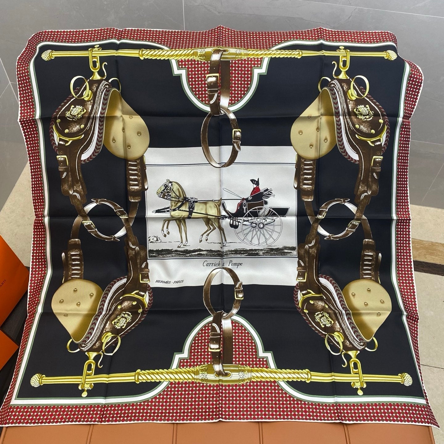 HERMES HERMES 25S SCARF 90 IN SILK 709677