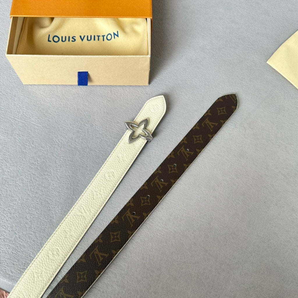LOUIS VUITTON LV MINI FLOWERGRAM 30MM REVERSIBLE BELT IN WHITE EMBOSSED CALFSKIN SILVER HARDWARE