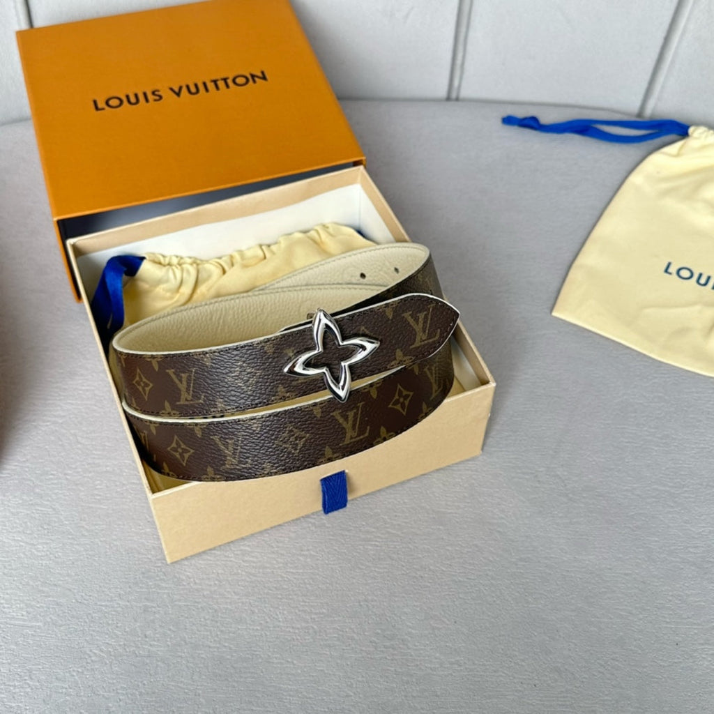 LOUIS VUITTON LV MINI FLOWERGRAM 30MM REVERSIBLE BELT IN WHITE EMBOSSED CALFSKIN SILVER HARDWARE