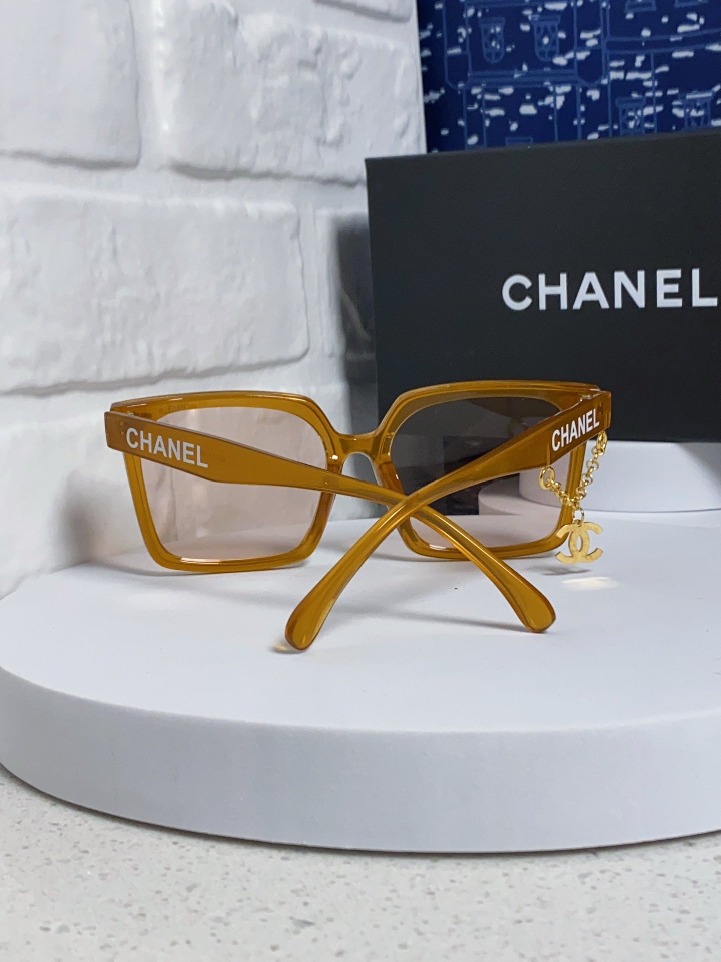 CHANEL SQUARE SUNGLASSES 641806 IN DARK YELLOW ACETATE