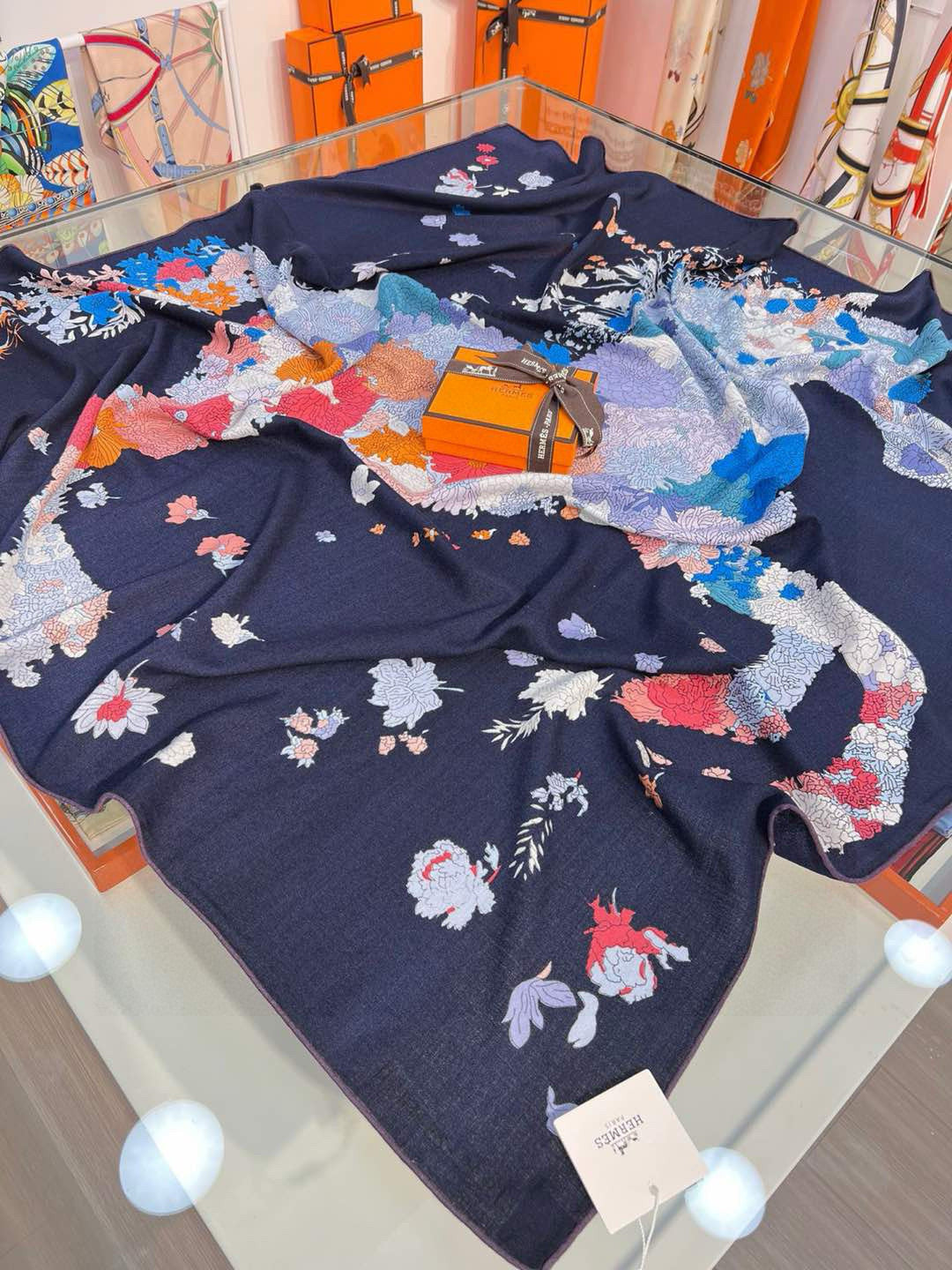 HERMES HERMES 25S SCARF 140 IN SILK 724765