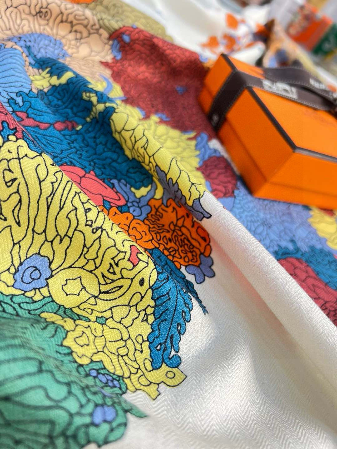 HERMES HERMES 25S SCARF 140 IN SILK 724766