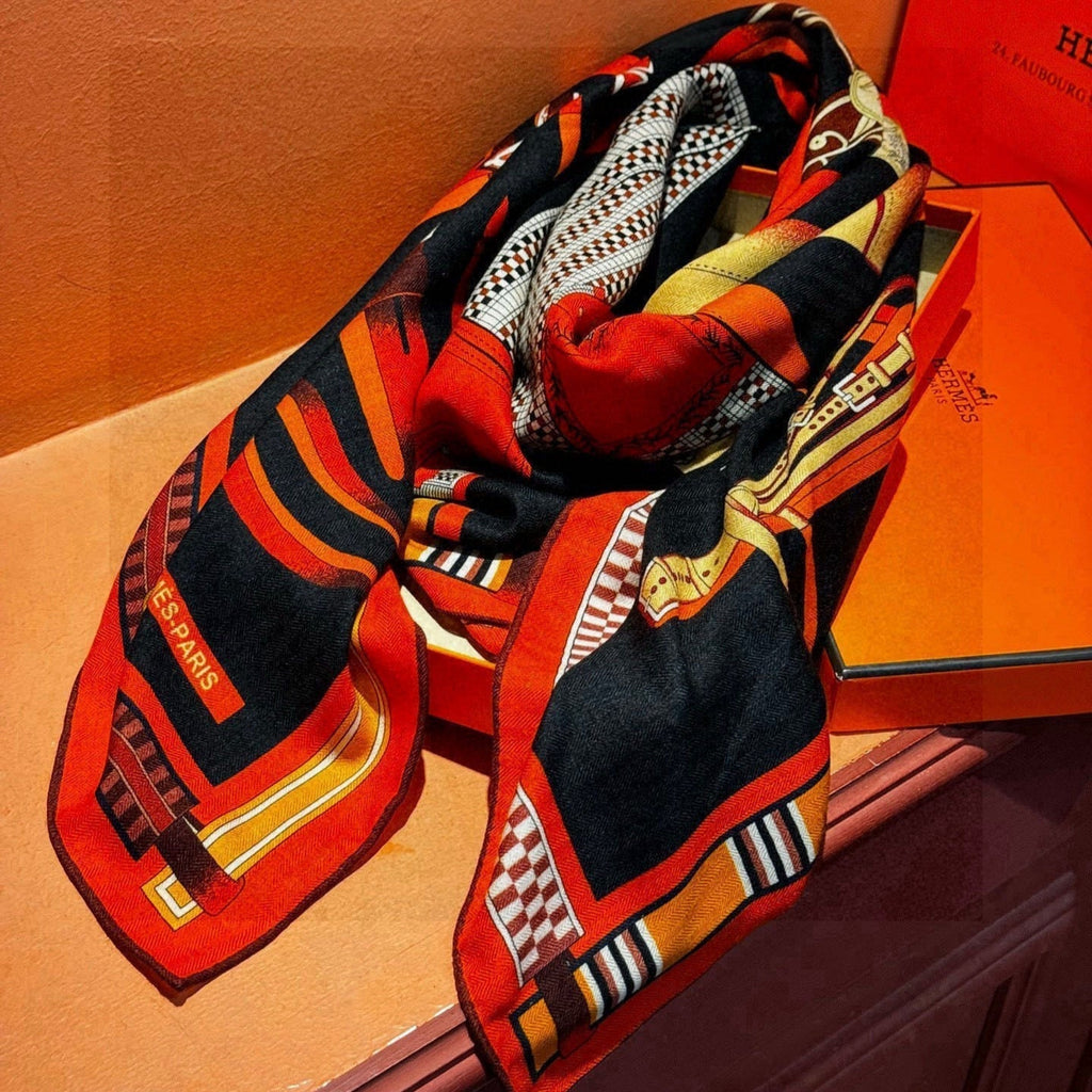 HERMES HERMES 25S SCARF 140 IN SILK AND CASERE 735807