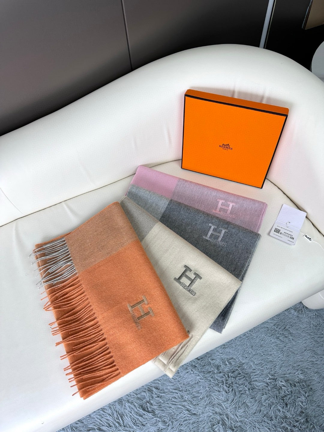 HERMES SCARF 190 CM IN TIGER ORANGE CASERE 364767