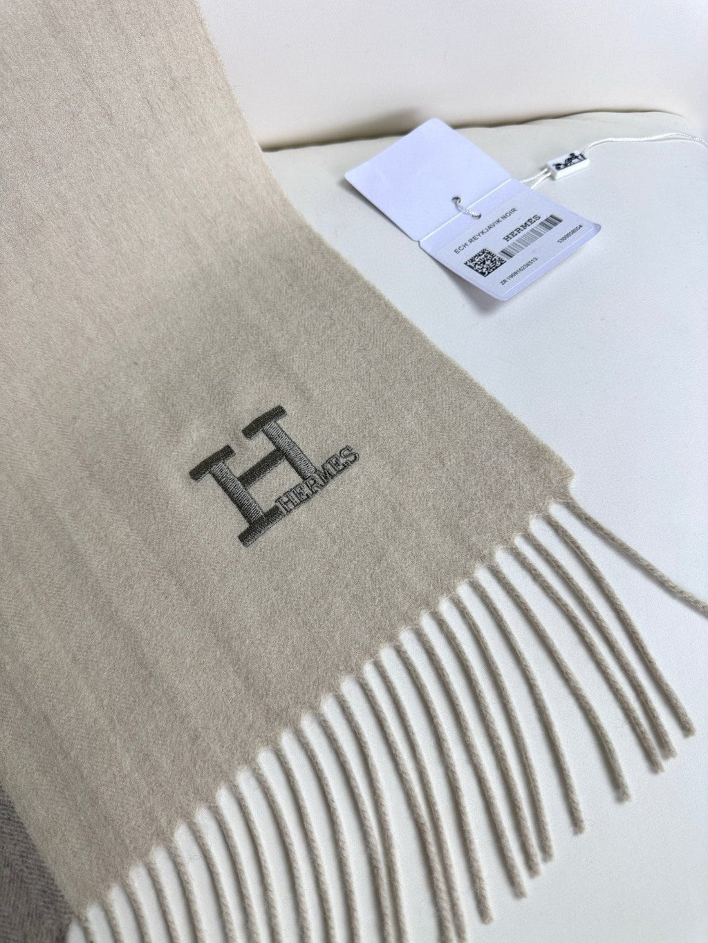 HERMES SCARF 190 CM IN WHITE MIX GRAY CASERE
