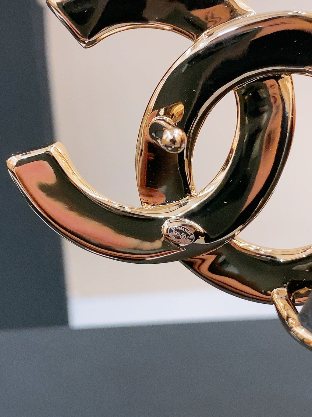 CHANEL DOUBLE C BELT 30MM IN BLACK CALFSKIN GOLD BUCKLE EMBOSSED LOGO